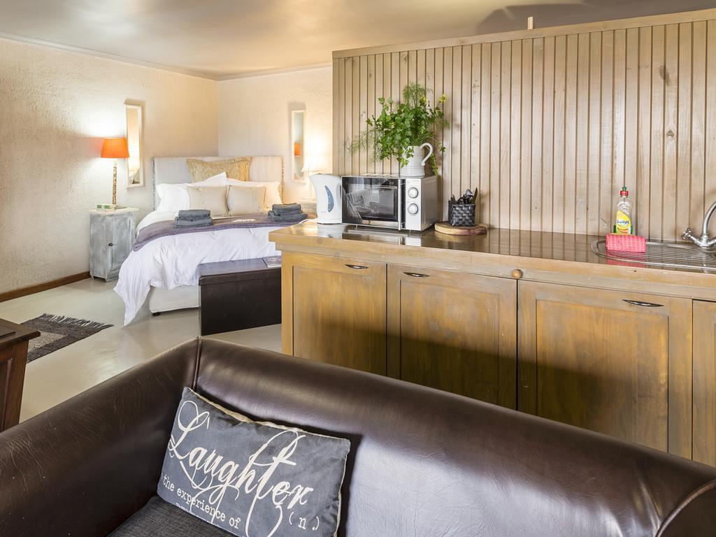 Waterside On Le Bonheur Apartment Simondium Екстериор снимка